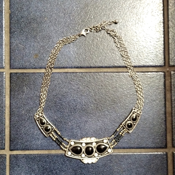 Necklace - Picture 1 of 3